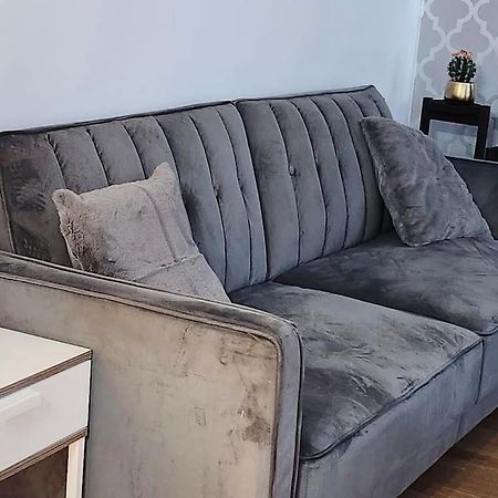 Rgm Hatfield 2 Bedroom Apartment Bagian luar foto