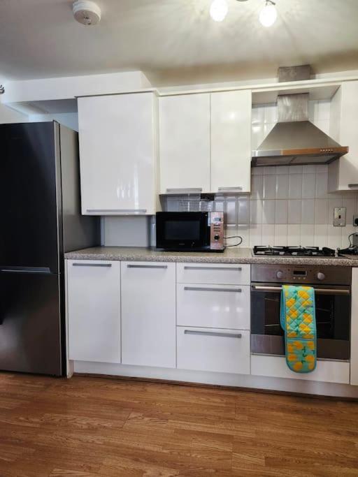 Rgm Hatfield 2 Bedroom Apartment Bagian luar foto